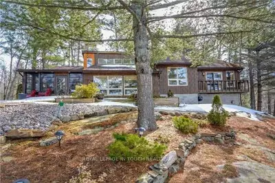 13 Hansen Road, Georgian Bay, On P0c 1h0