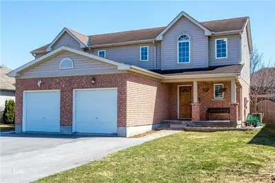 19 Lang Court, Kawartha Lakes, On K9v 6e5