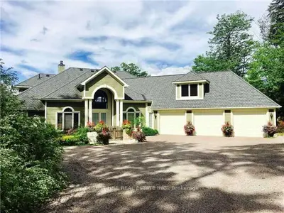 1085 Trillium Road, Muskoka Lakes, On P0b 1j0
