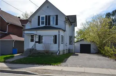 63 Sussex Street S, Kawartha Lakes, On K9v 3g1