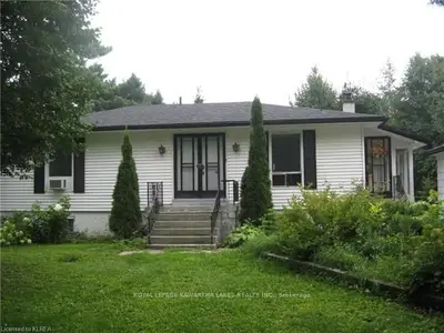 35 Indian Trail Street, Kawartha Lakes, On K9v 4r6
