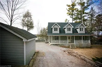 332 Fife Avenue, Selwyn, On K9j 0c6