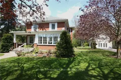 346 Main Street, Prince Edward County, On K0k 2t0