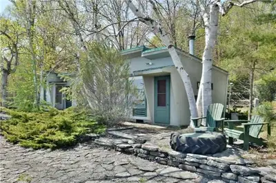 504519 Grey 1 Road, Georgian Bluffs, On N0h 2t0