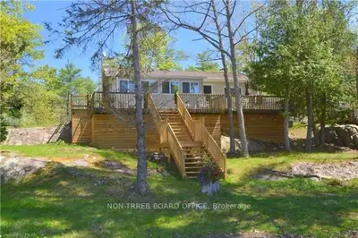 40 Fire Route 81, Trent Lakes, On K0l 1a0