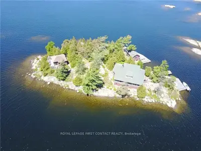 1 A324 Island, The Archipelago, On P0g 1k0