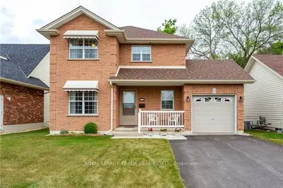 132 Victoria Avenue N, Kawartha Lakes, On K9v 4h1