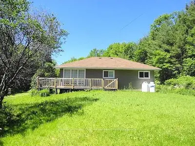 10290 Highway 41, Addington Highlands, On K0h 1z0
