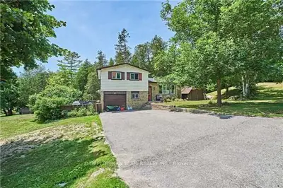 8 Cedar Ridge Drive, Kawartha Lakes, On L0c 1g0