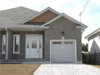 66 Helen Street, Kawartha Lakes, On K0m 1a0