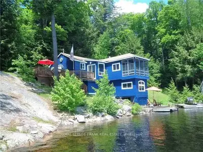 777 Anstruther Lake Wao, North Kawartha, On K0l 1a0
