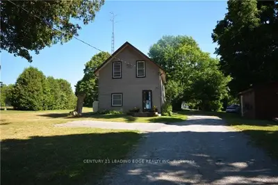 1060 Portage Road, Kawartha Lakes, On K0m 2b0