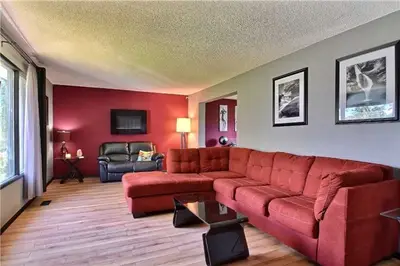 103 Keystone Court, Out of Area, ON P7C 2E6