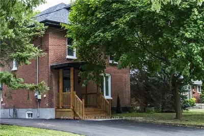 64 St. Patrick Street, Kawartha Lakes, On K9v 1r5