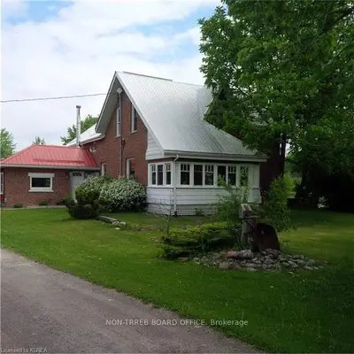 134 Slanted Road, Kawartha Lakes, On K0l 2x0