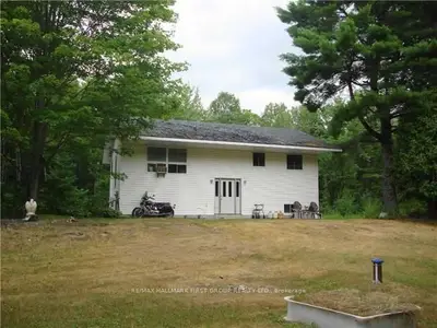 10699 Highway 41, Addington Highlands, On K0h 1z0