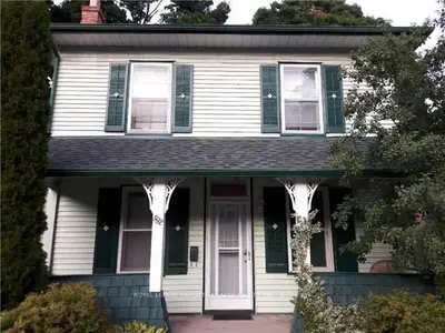 592 Aylmer Street N, Peterborough, On K9h 3w9