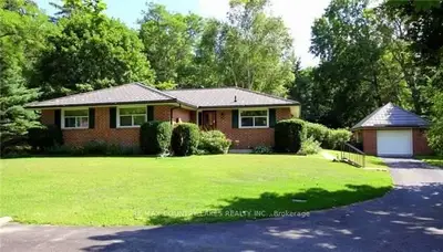 1048 Portage Road, Kawartha Lakes, On K0m 2b0