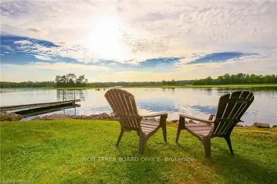 52 Woodland Trail, Trent Lakes, On K0l 1j0