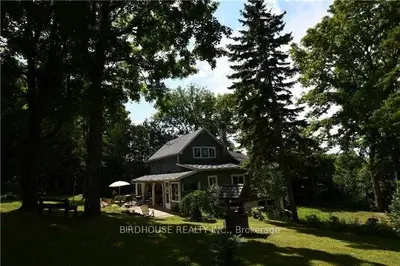 29 Cherryhill Street, Kawartha Lakes, On K0m 1l0