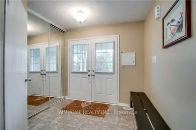 72 Barrett Avenue, Brantford, ON N3S 0B4