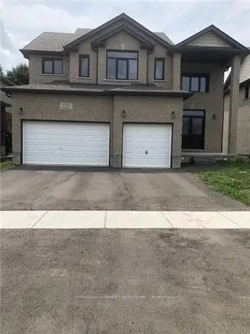 721 Spitfire Street, Woodstock, On N4t 0b1