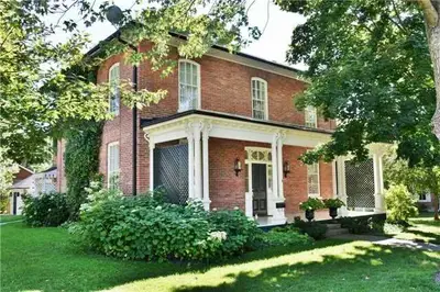 9 Glenelg Street E, Kawartha Lakes, On K9v 1y5