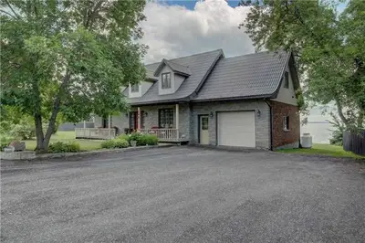 200 Promenade Du Lac Drive, Out of Area, ON P2B 2Y1