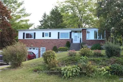 14 Neals Drive, Kawartha Lakes, On L0b 1k0