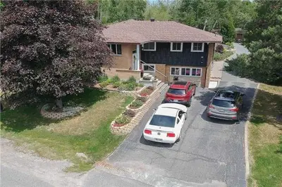 34 Strathmere Court, Out of Area, ON P3E 2J9