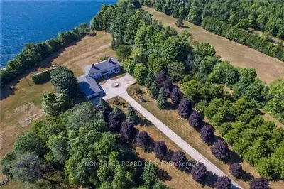 1943 County Road 2, Elizabethtown-kitley, On K6v 5t1