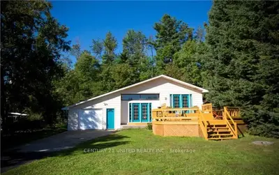 37 Woods Avenue, Kawartha Lakes, On K0l 2w0