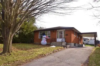 35 Dominion Drive, Kawartha Lakes, On K9v 1h8