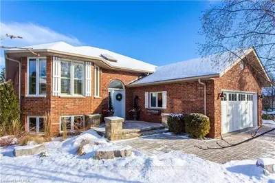 33 Island Bay Drive, Kawartha Lakes, On K0m 1a0