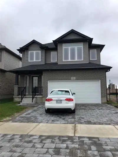 5 Chamberlain Avenue, Ingersoll, On N4c 0c7