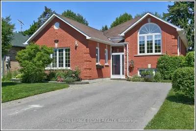 300 Rockingham Court, Cobourg, ON K9A 5W3