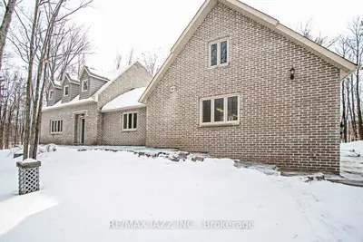 281 Six Foot Bay Road, Trent Lakes, On K0l 1j0