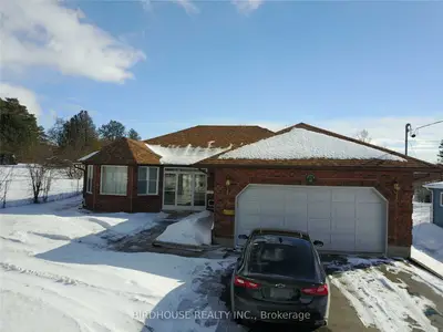 43 Parkside Drive, Kawartha Lakes, On K9v 5y1