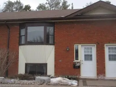 115 Mary Street W 32, Kawartha Lakes, On K9v 2n7