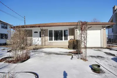 16 Tracey Street, Out of Area, ON K8P 2R5