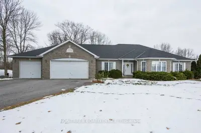 194 County Rd 3, Prince Edward County, On K8n 4z7