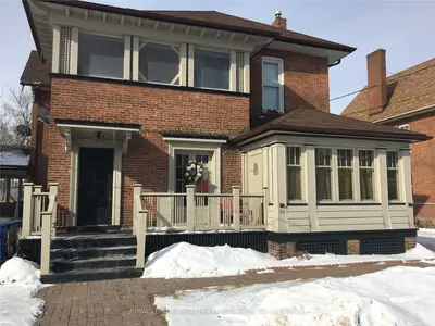 35 Cambridge Street N, Kawartha Lakes, On K9v 4c6