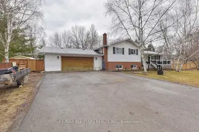 169 Charlore Park Road, Kawartha Lakes, On K0m 1ao