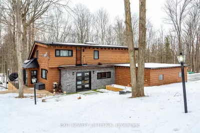2240 Henderson Line, Otonabee-south Monaghan, On K9j 6x8