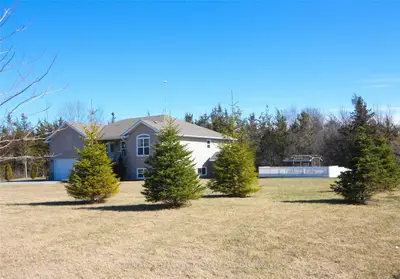 495 Swamp College Road, Prince Edward County, On K0k 2j0