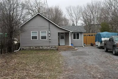 498 Paterson Street, Peterborough, On K9j 4p7