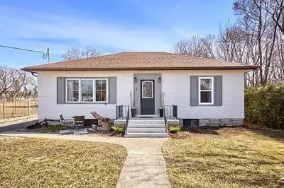 4 St. Patrick Street, Kawartha Lakes, On K9v 1r1