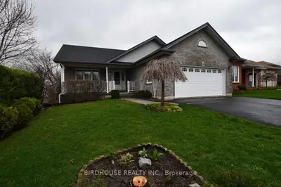 4 Susan Court, Kawartha Lakes, On K9v 4h1