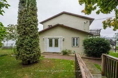 87&87b Mckenzie Lane, Prince Edward County, On K0k 2t0