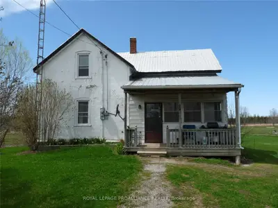 468 Burr Road, Prince Edward County, On K0k 1a0